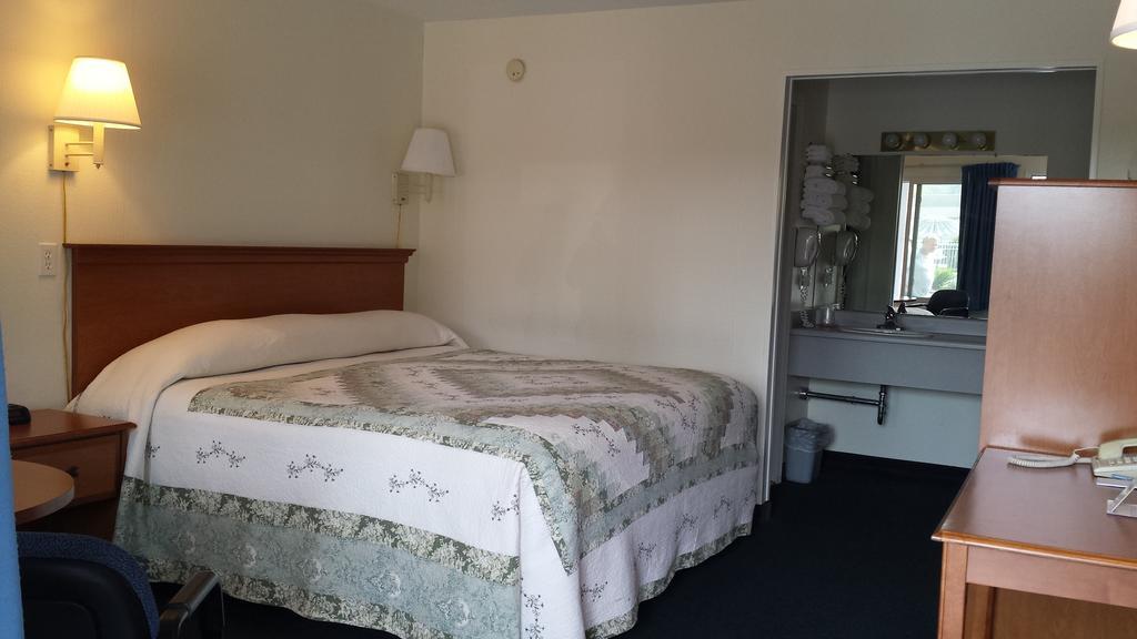 The Springs Motel Saratoga Springs Esterno foto