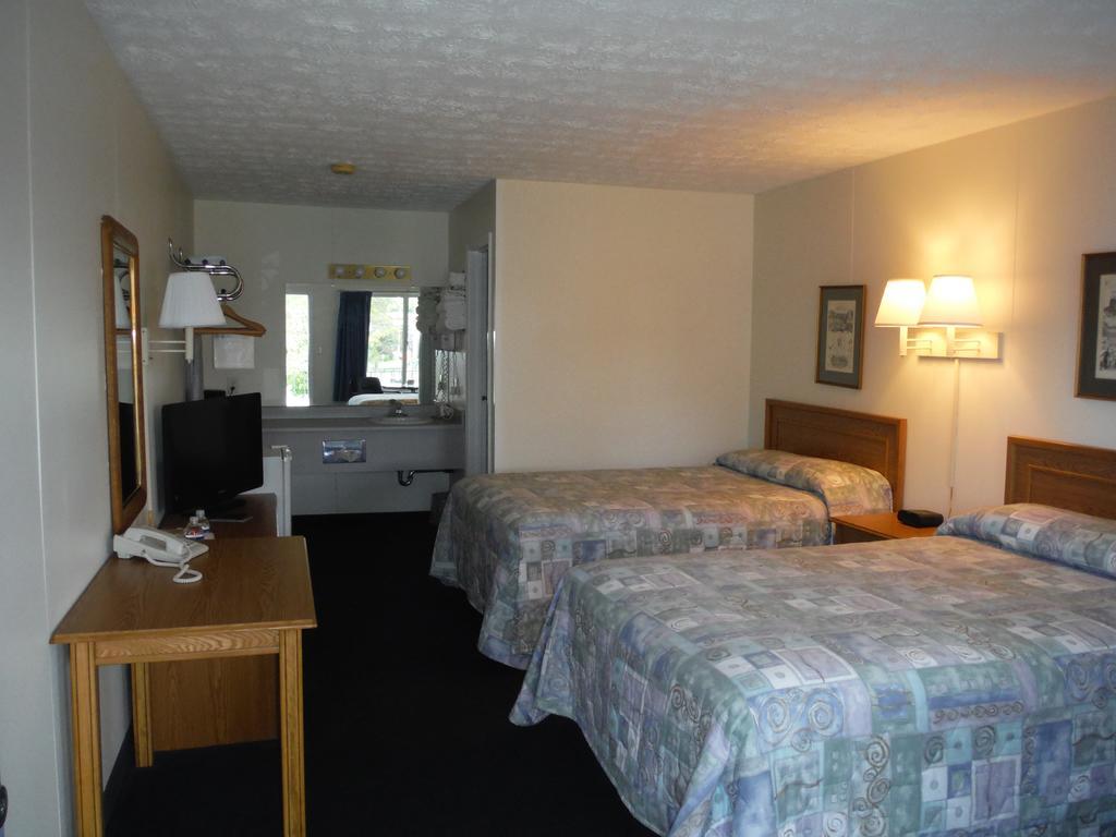 The Springs Motel Saratoga Springs Esterno foto