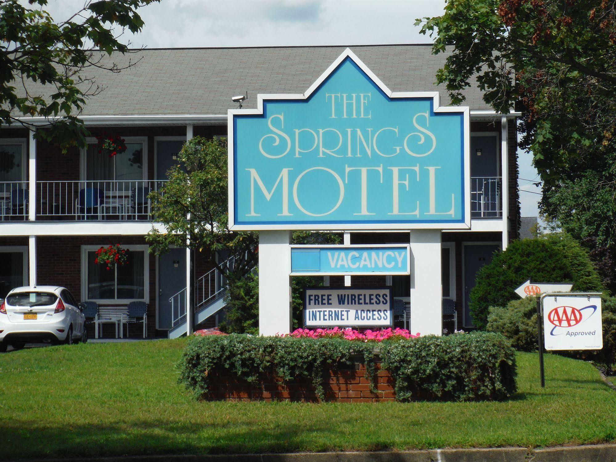 The Springs Motel Saratoga Springs Esterno foto