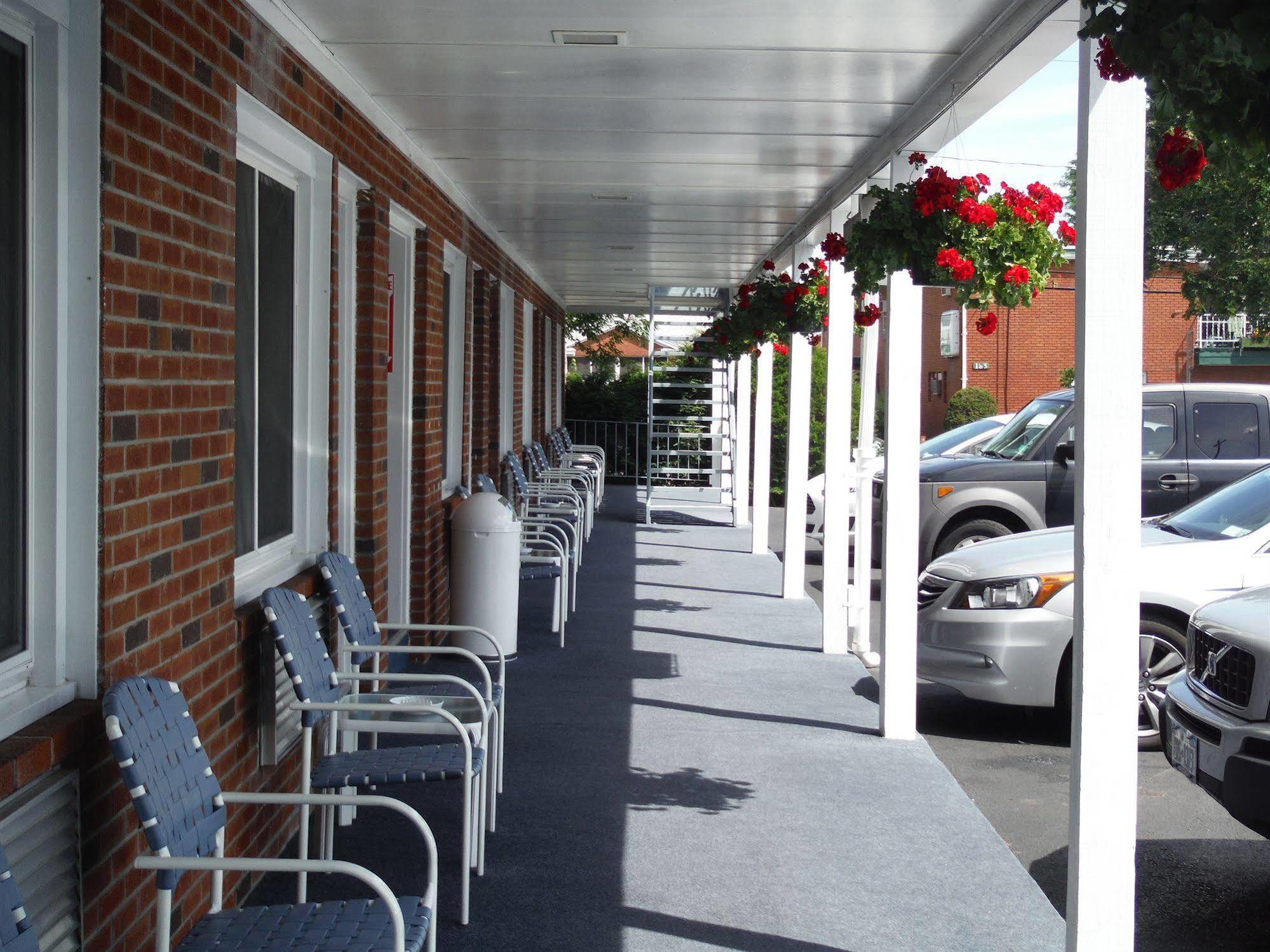 The Springs Motel Saratoga Springs Esterno foto